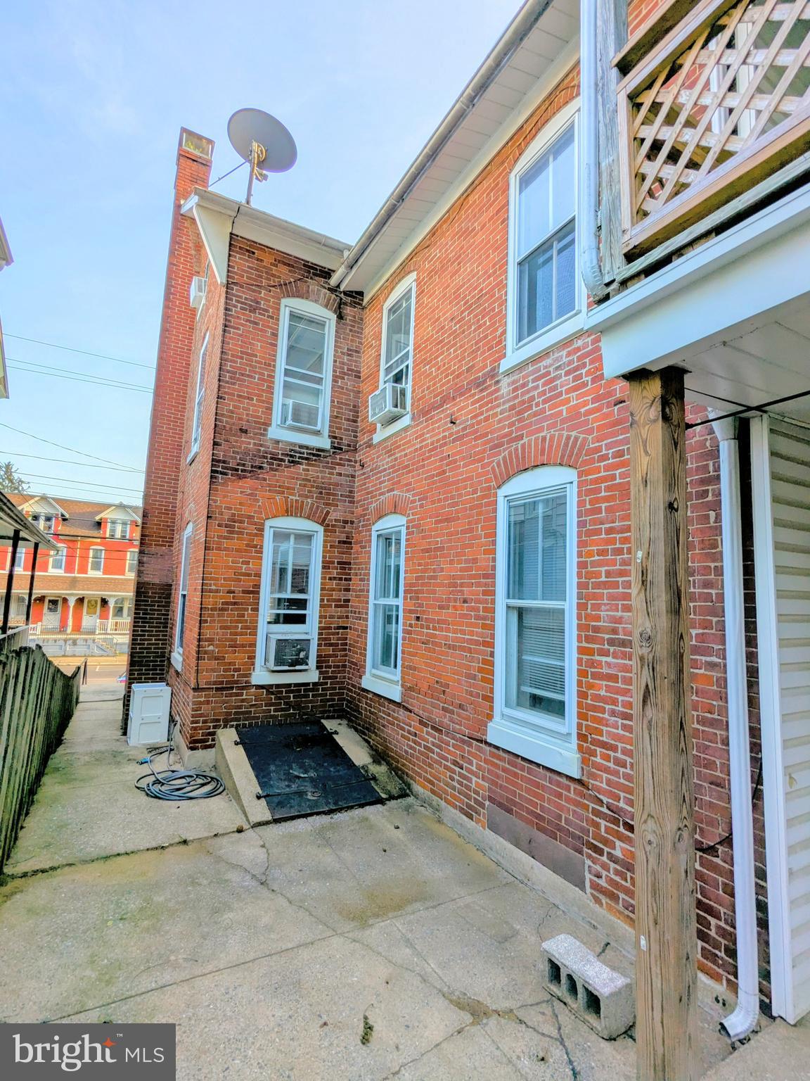 4133 Penn Avenue Sinking Spring, PA 19608 - Photo 51 of 53 a front view of a building