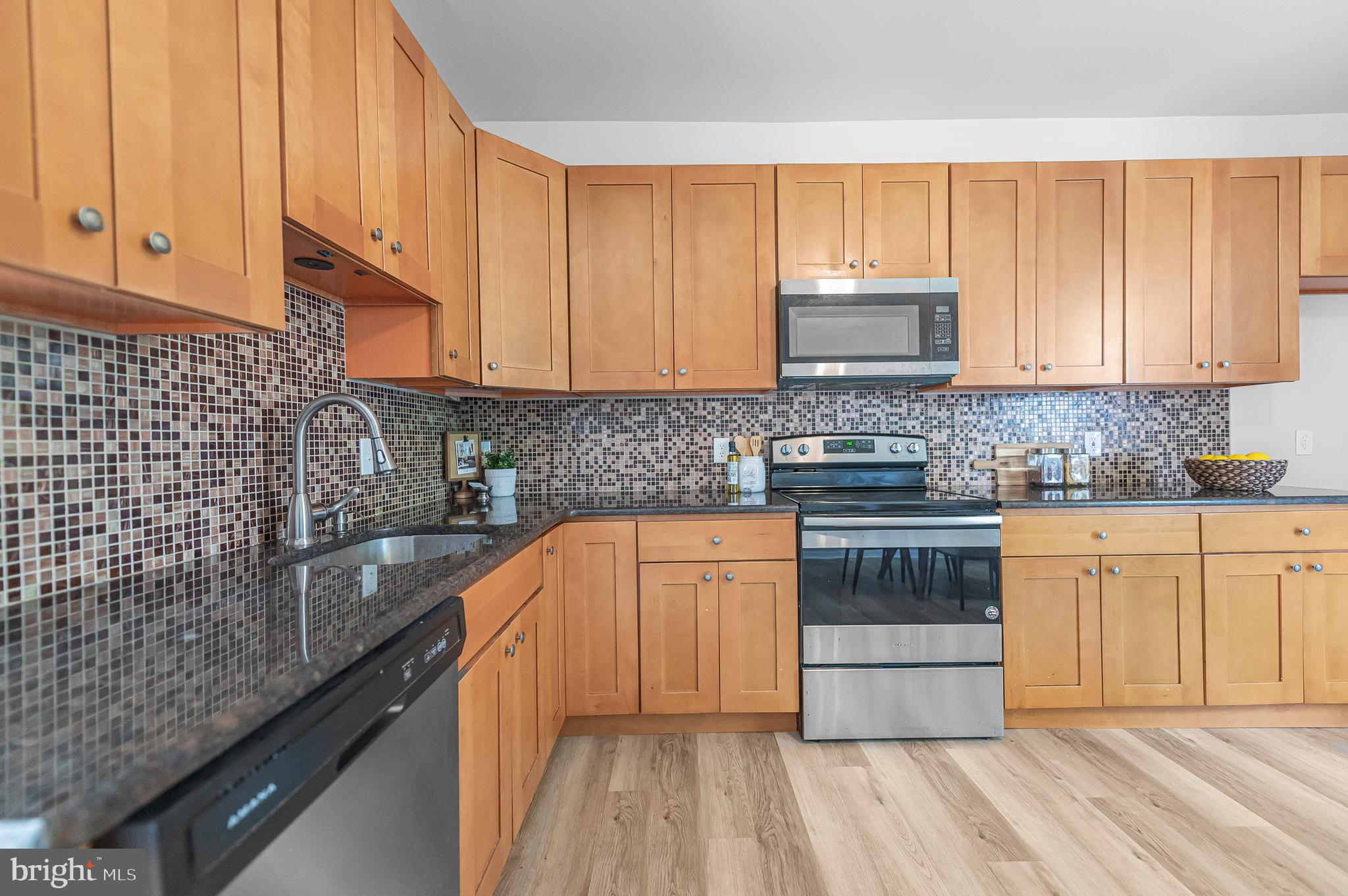 705 Shadyside Avenue Croydon, PA 19021 - Photo 9 of 38