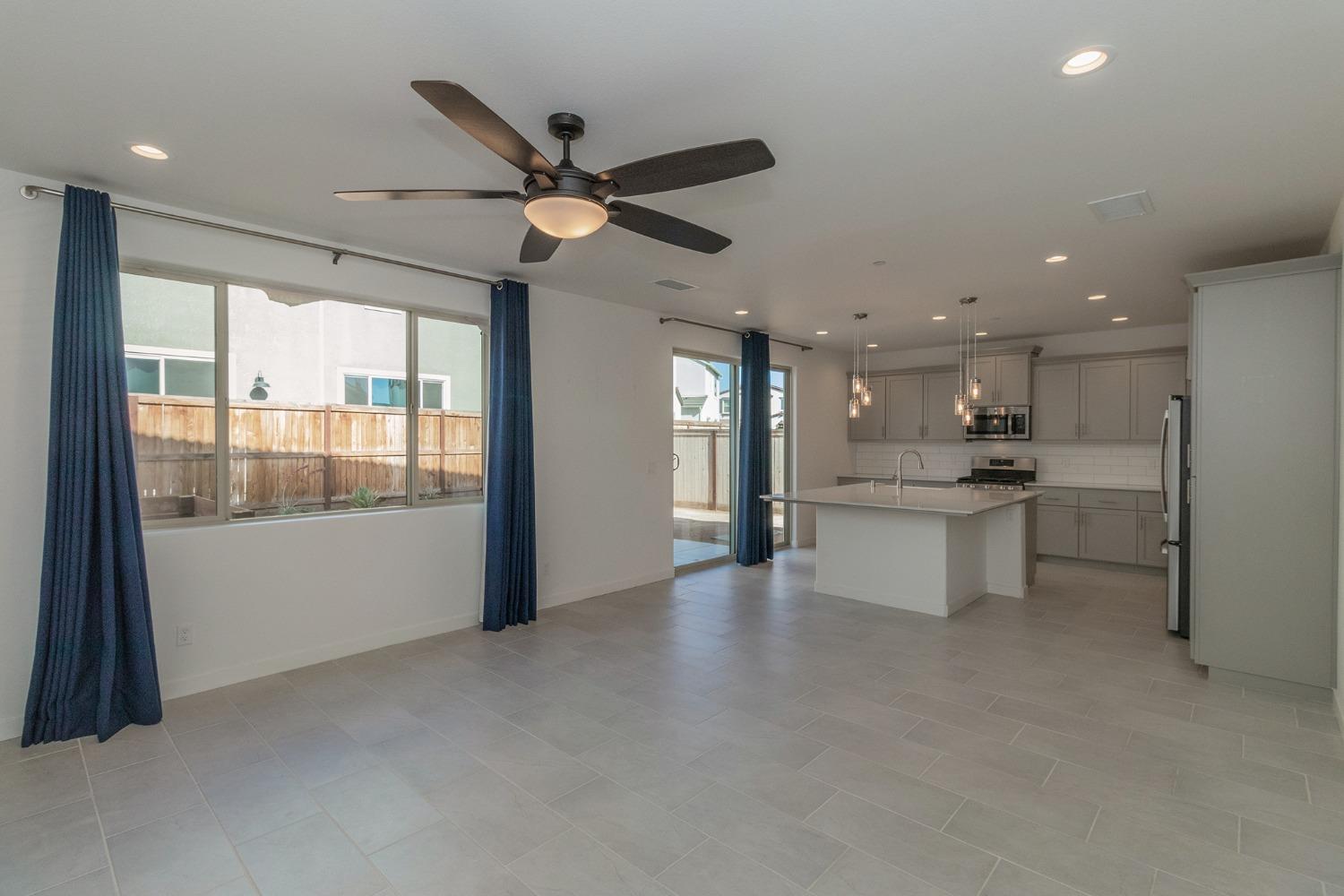 4633 Twin Oaks Road Madera, CA 93636 - Photo 3 of 49 Gallery Image 3