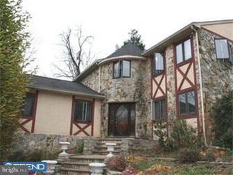 676 Moredon Road Huntingdon Valley, PA 19006 - Photo 3 of 12