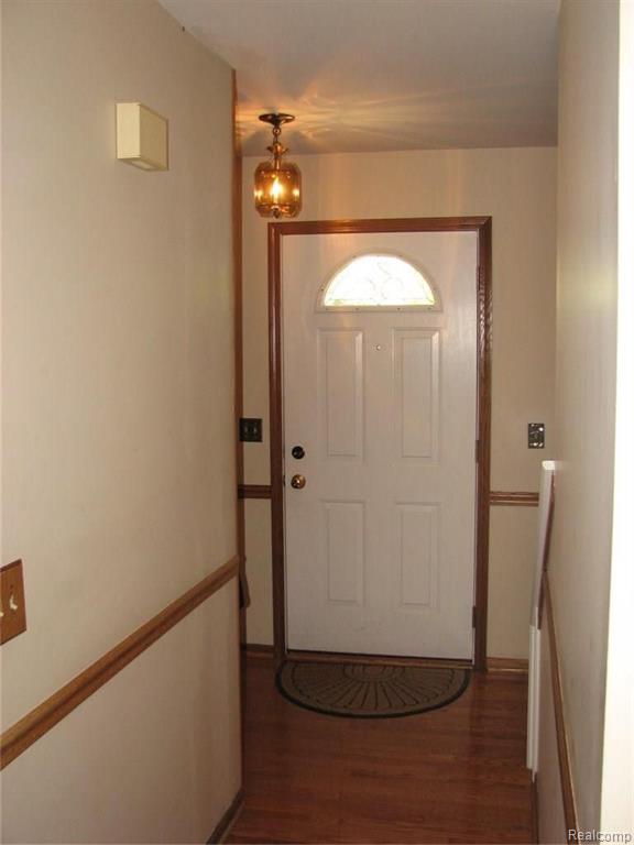 823 Hadley Road Rochester Hills, MI 48307 - Photo 22 of 53