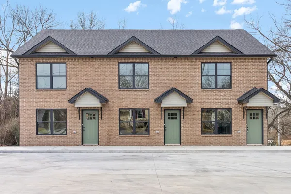 $1,250 | 332 Church Street, Unit C, Clarksville, TN 37040