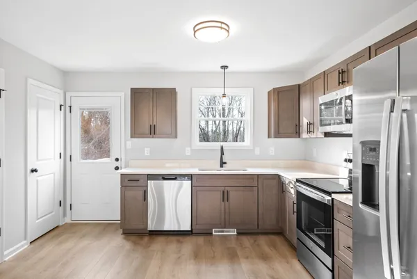 $1,250 | 332 Church Street, Unit C, Clarksville, TN 37040