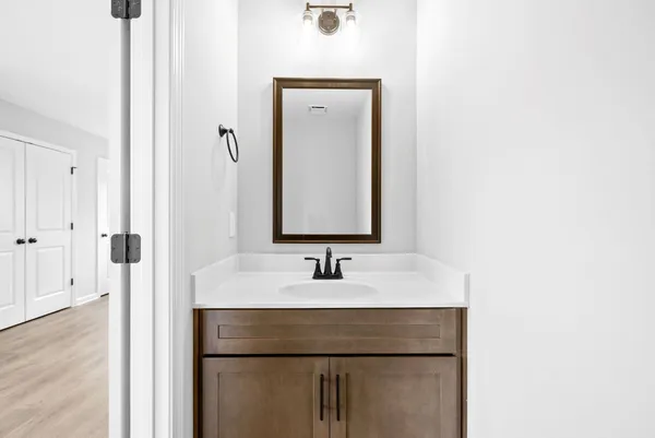 $1,250 | 332 Church Street, Unit C, Clarksville, TN 37040