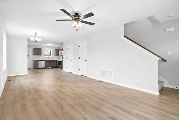 $1,250 | 332 Church Street, Unit C, Clarksville, TN 37040