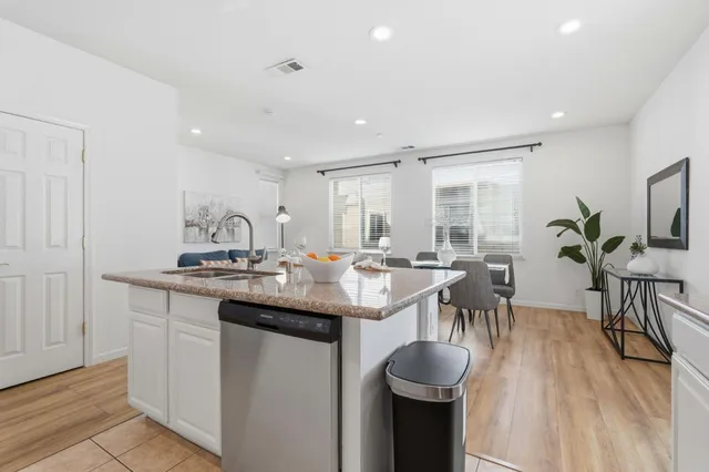 $1,249,000 | 1622 Salamoni Court, San Jose, CA 95133