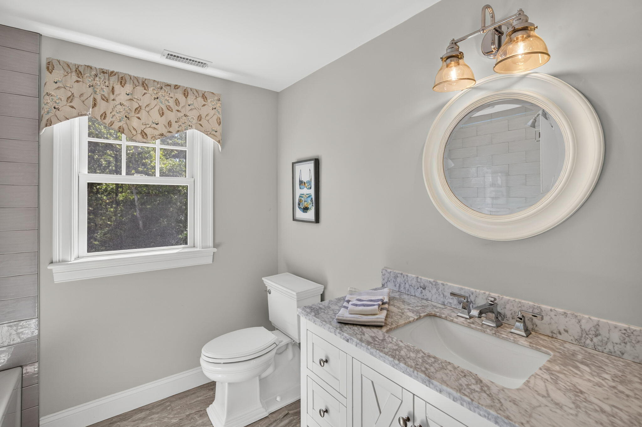 390 Airline Road Dennis, MA 02660 - Photo 35 of 46 Guest Bath 2nd Floor