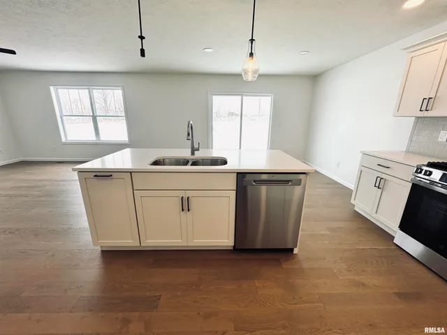 $419,900 | 3826 West Fiona Way, Dunlap, IL 61525