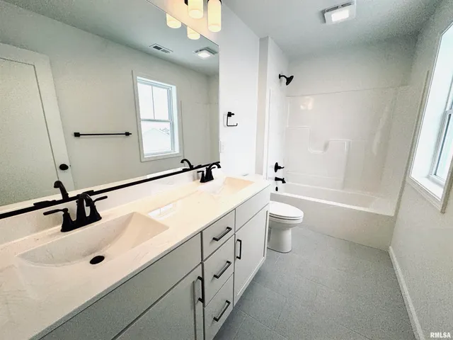 $419,900 | 3826 West Fiona Way, Dunlap, IL 61525