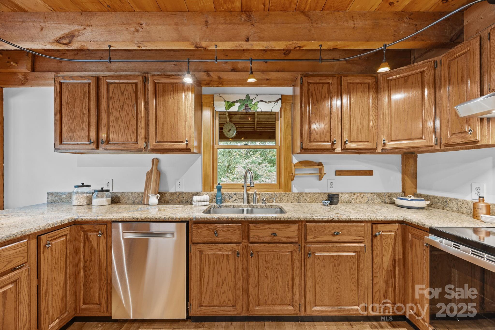 71 Kuykendall Branch Road Asheville, NC 28804 - Photo 14 of 43