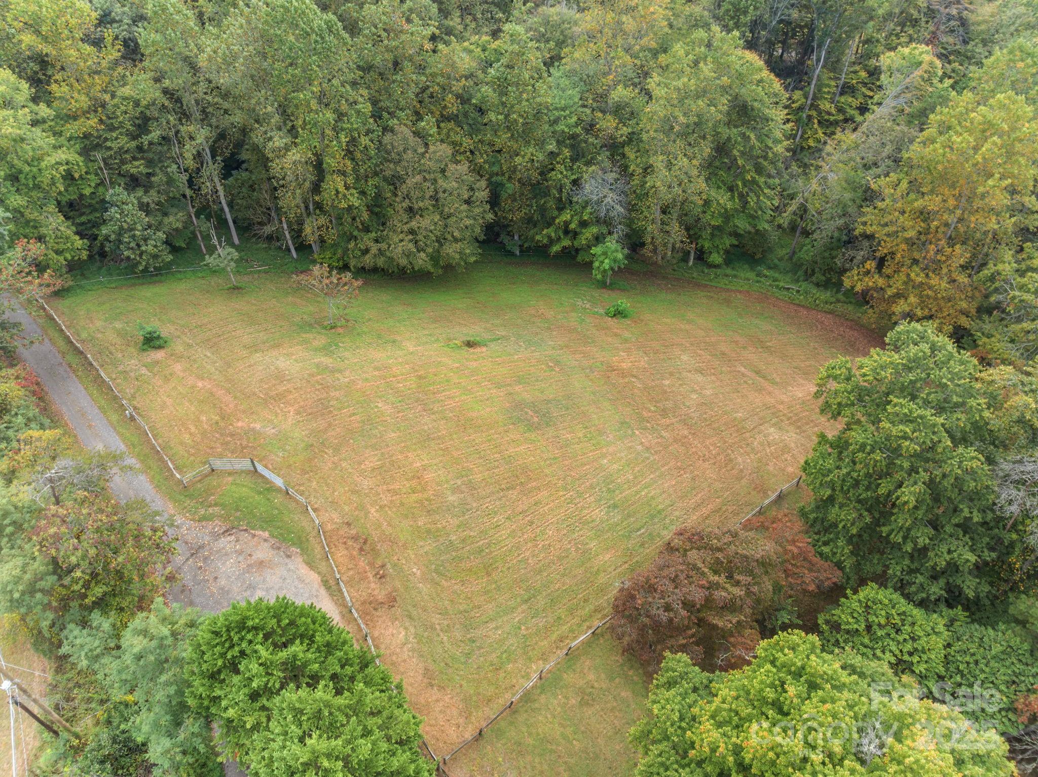 71 Kuykendall Branch Road Asheville, NC 28804 - Photo 31 of 43