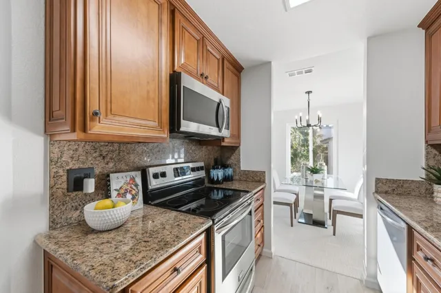 $769,999 | 2265 Sun Glory Lane, Unit B, San Jose, CA 95124