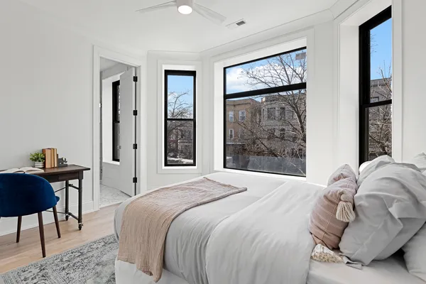 $3,199,000 | 3711 North Magnolia Avenue, Chicago, IL 60613