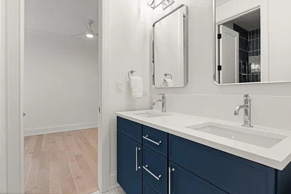 $3,199,000 | 3711 North Magnolia Avenue, Chicago, IL 60613