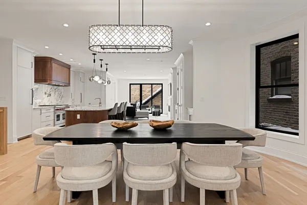$3,199,000 | 3711 North Magnolia Avenue, Chicago, IL 60613