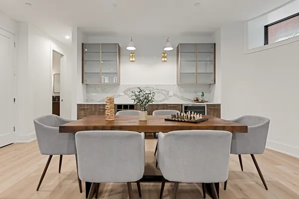 $3,199,000 | 3711 North Magnolia Avenue, Chicago, IL 60613