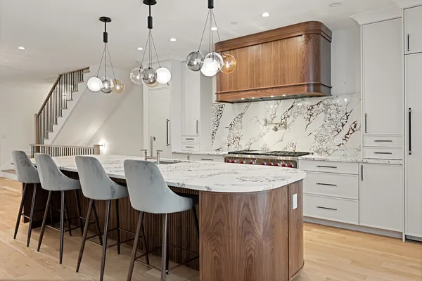 $3,199,000 | 3711 North Magnolia Avenue, Chicago, IL 60613