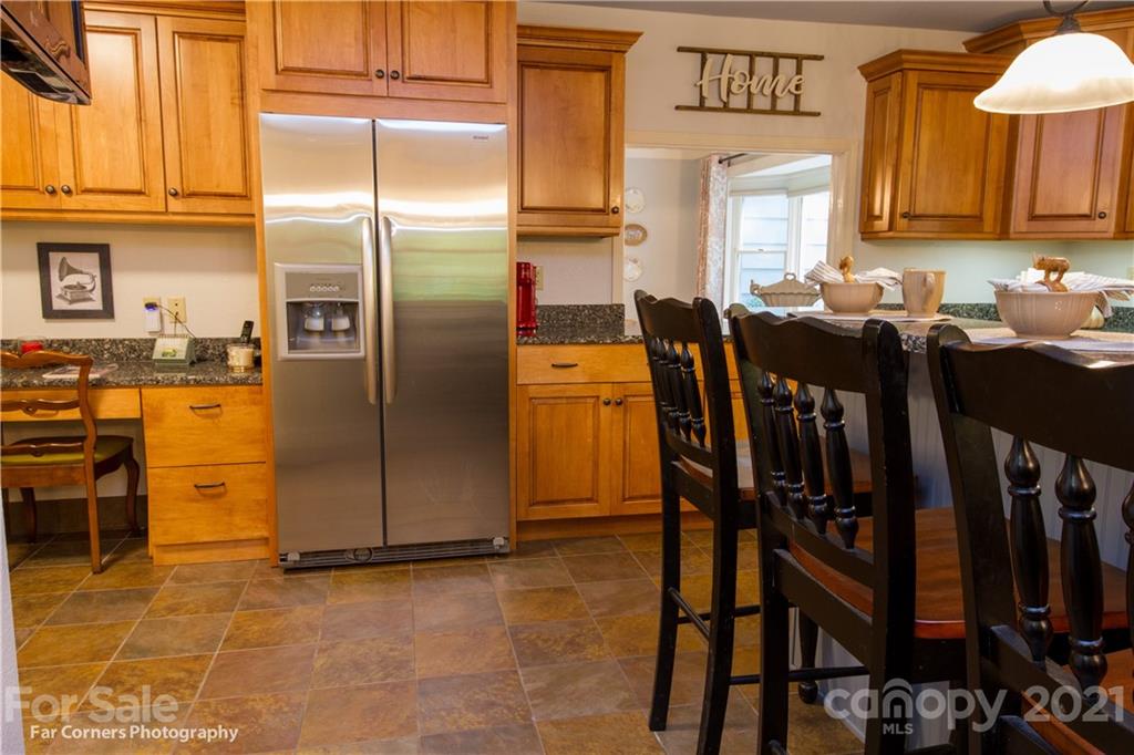 77 Workman Road Sylva, NC 28779 - Photo 9 of 34 Gallery Image 9