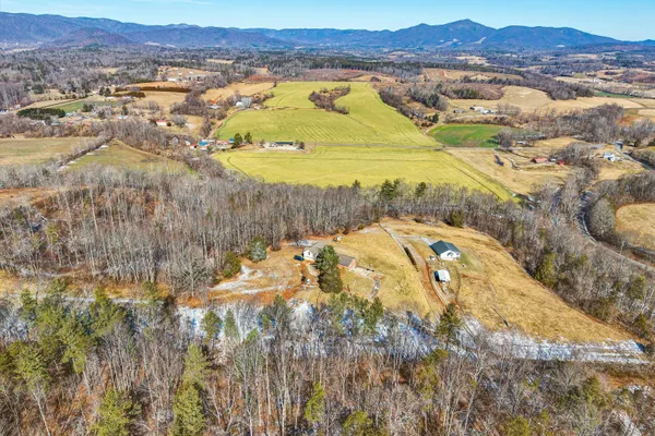 $480,000 | 226 Magnolia Lane, Callaway, VA 24067