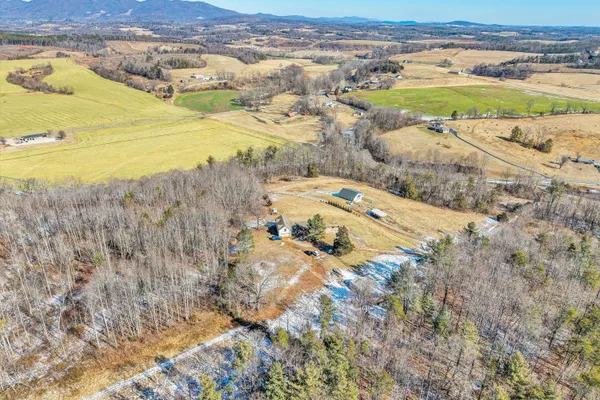 $480,000 | 226 Magnolia Lane, Callaway, VA 24067