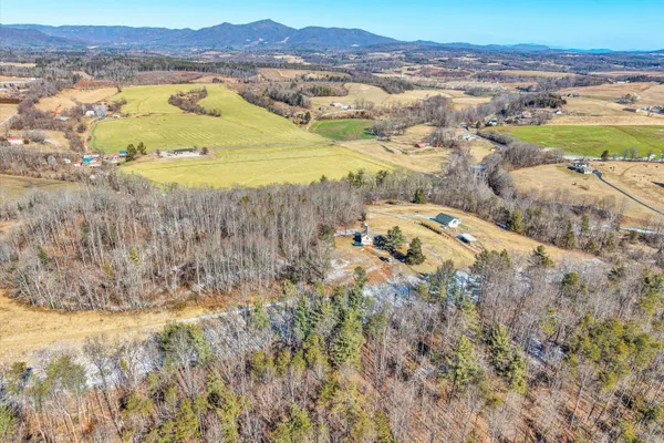 $480,000 | 226 Magnolia Lane, Callaway, VA 24067