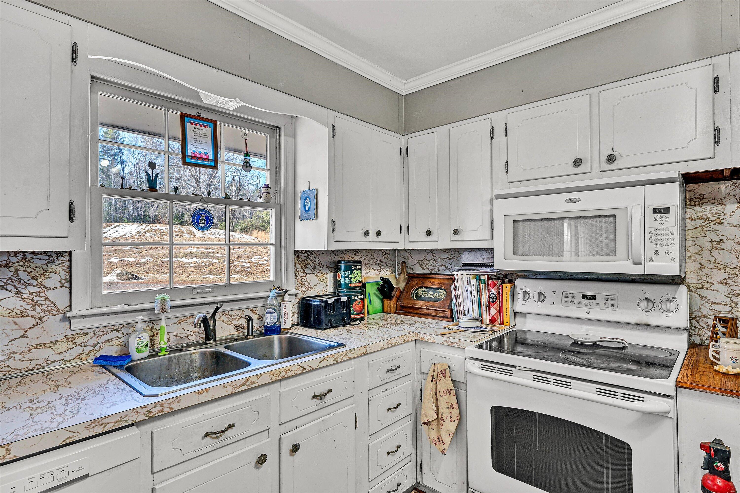 226 Magnolia Lane Callaway, VA 24067 - Photo 7 of 82 226 Magnolia LN