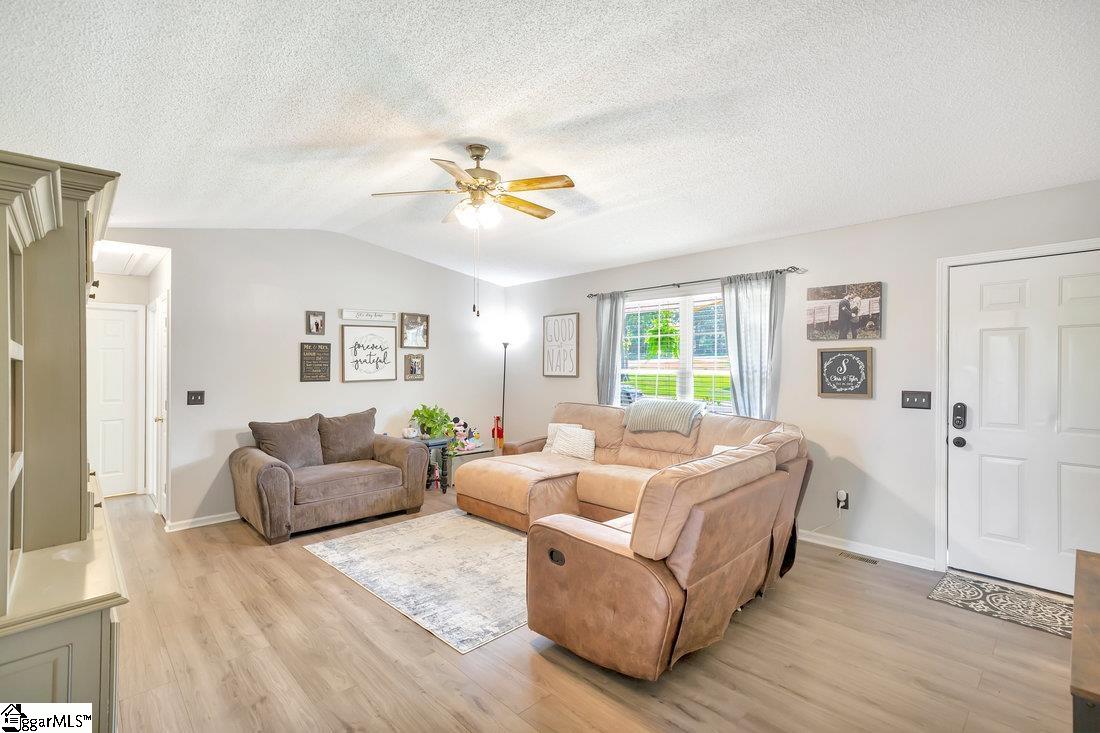 100 Ridge Drive Williamston, SC 29697 - Photo 6 of 29