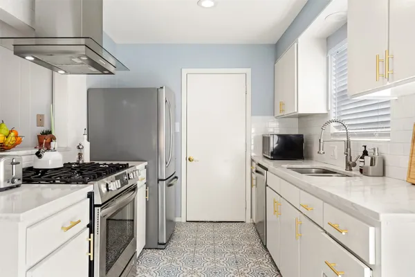 $2,800 | 2105 Columbia Cove, Austin, TX 78723