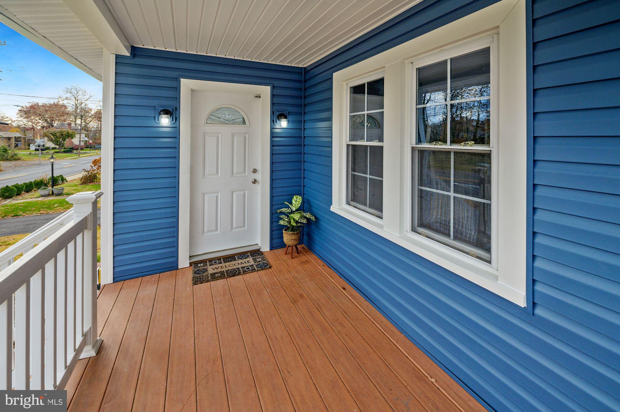 207 New Albany Road Moorestown, NJ 08057 - Photo 3 of 26 Front Porch