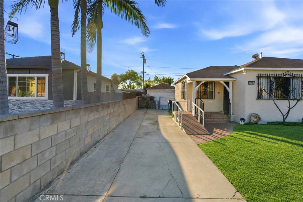 10731 Wright Road South Gate, CA 90280 - Photo 2 of 35 Enhanced Photo