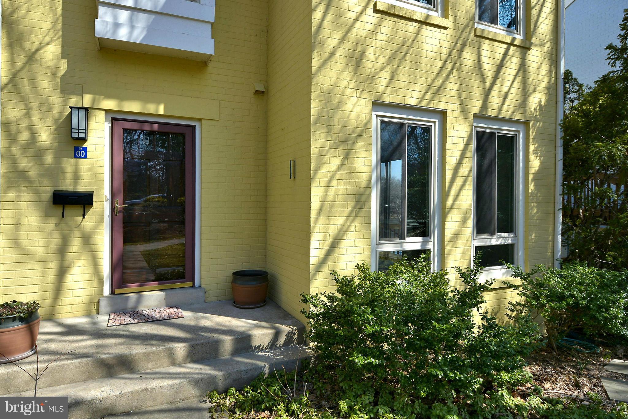 2000 Chadds Ford Drive Reston, VA 20191 - Photo 2 of 30 Exterior (Front)