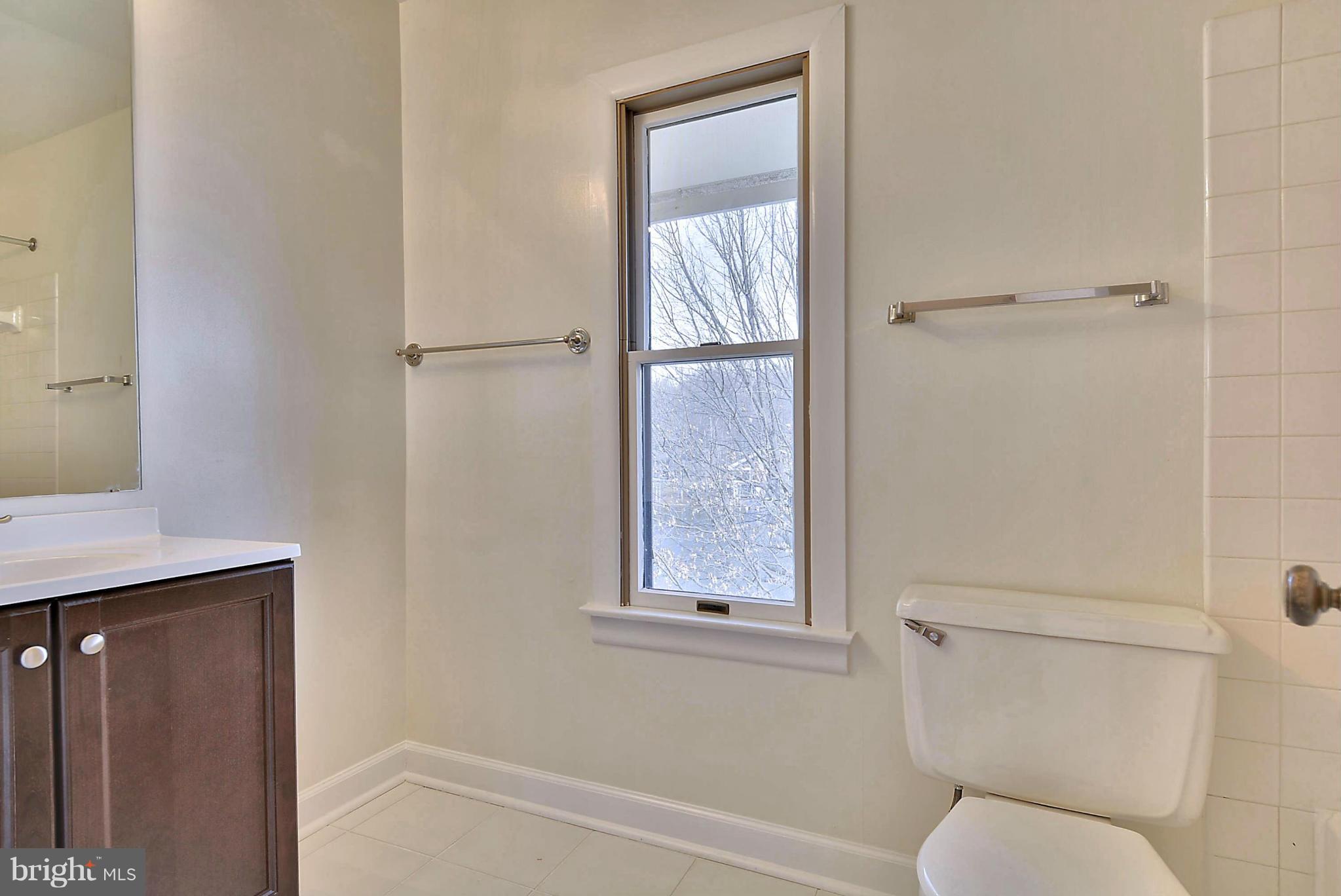 2000 Chadds Ford Drive Reston, VA 20191 - Photo 11 of 30 Bath (Master)
