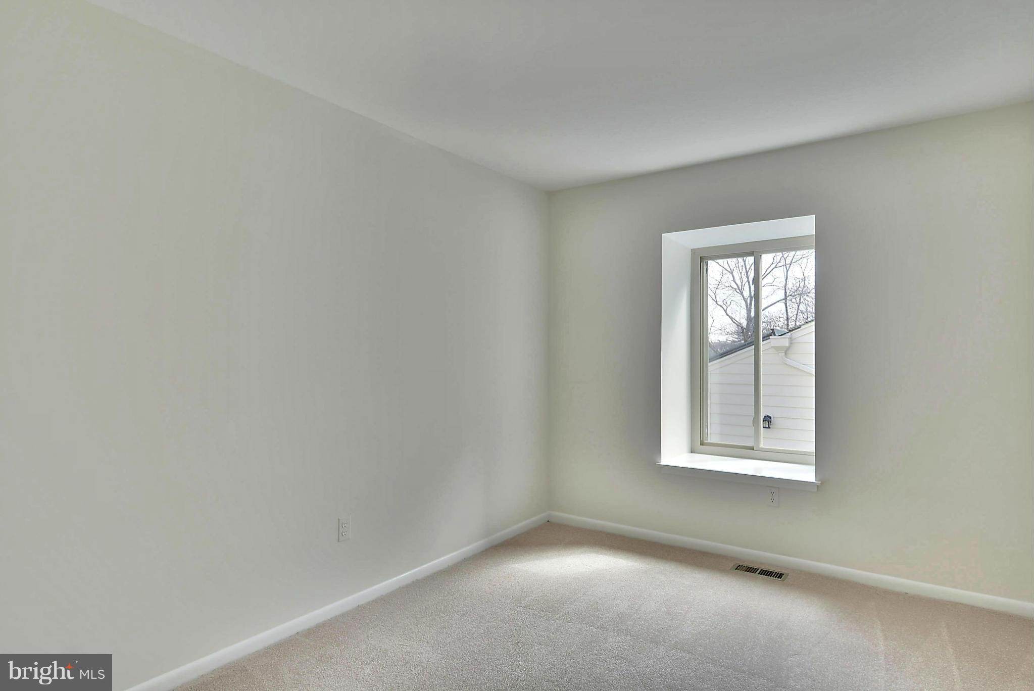 2000 Chadds Ford Drive Reston, VA 20191 - Photo 12 of 30 Bedroom