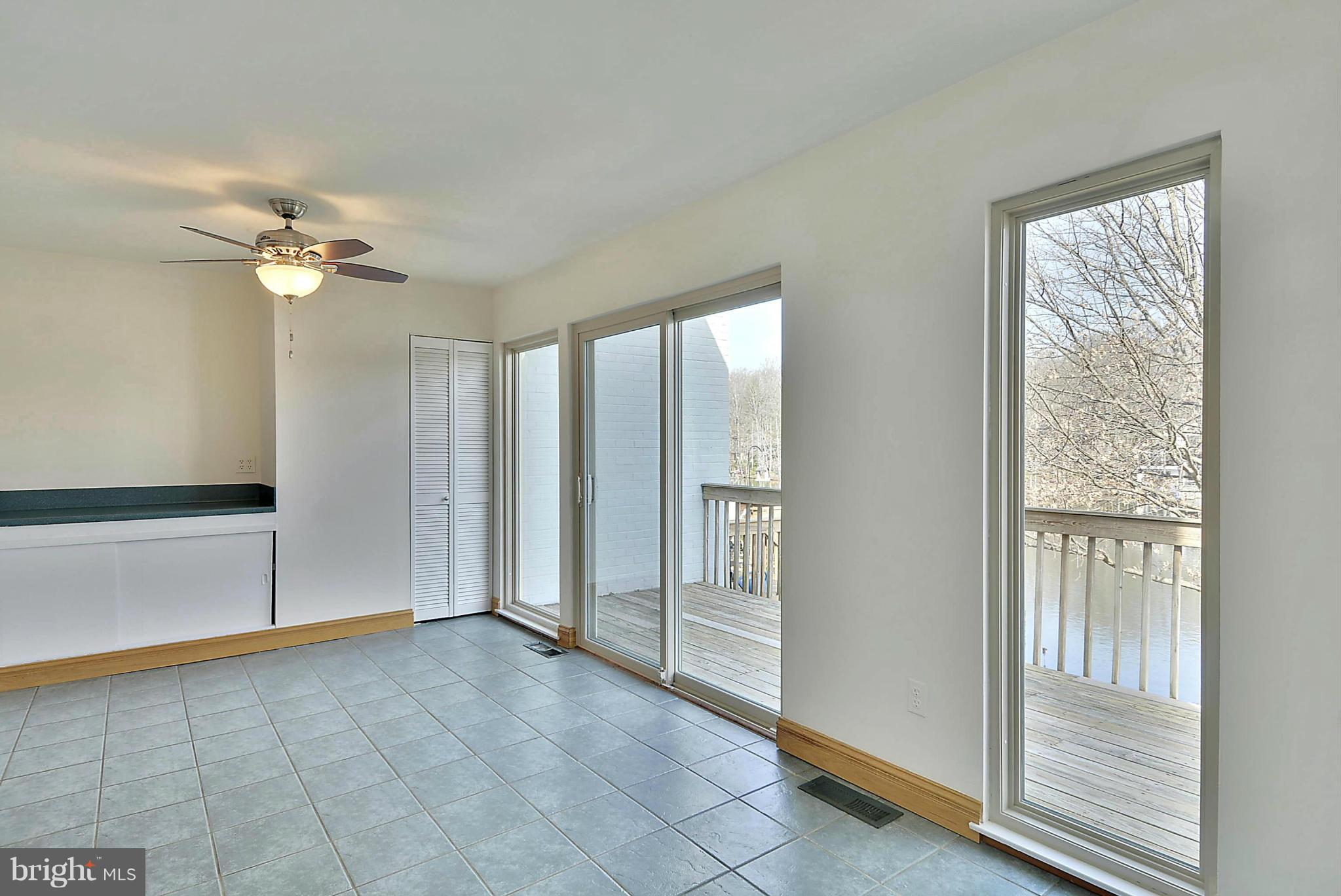 2000 Chadds Ford Drive Reston, VA 20191 - Photo 4 of 30 Kitchen