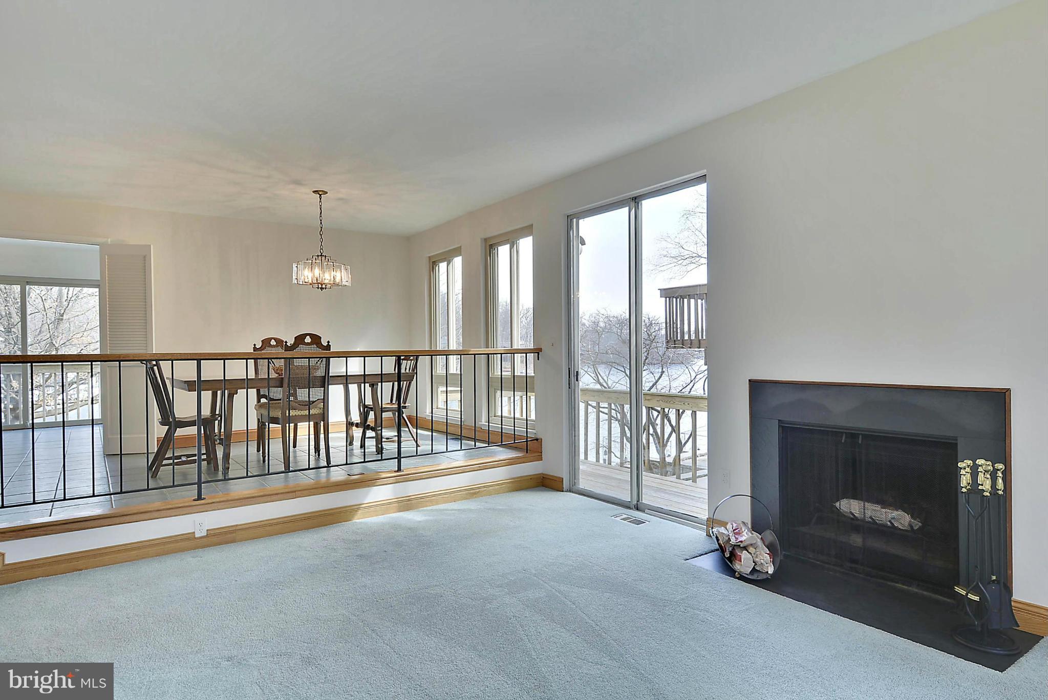 2000 Chadds Ford Drive Reston, VA 20191 - Photo 7 of 30 Living Room