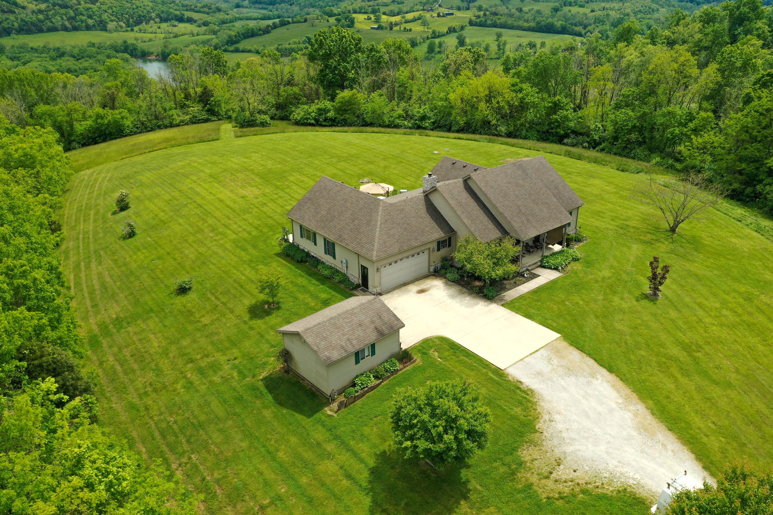 1700 Knobby Ridge Way Nicholasville, KY 40356 - Photo 1 of 49 DJI_0577-min