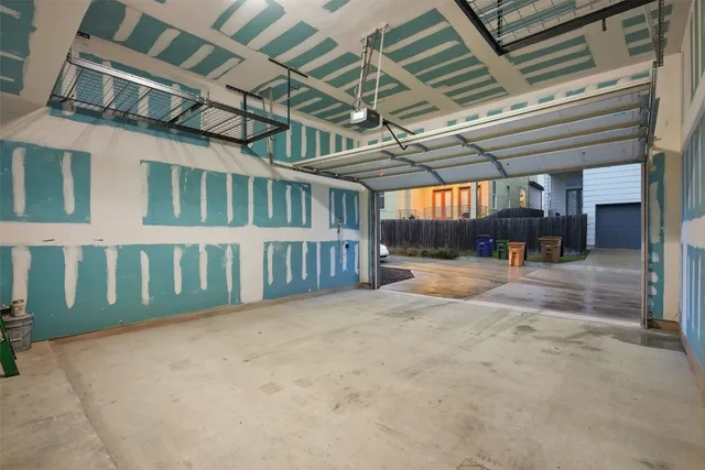 $650,000 | 6109 Seville Drive, Austin, TX 78724