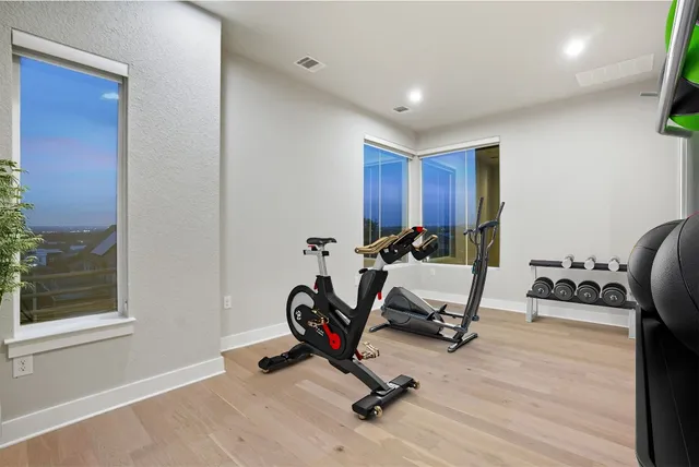 $650,000 | 6109 Seville Drive, Austin, TX 78724