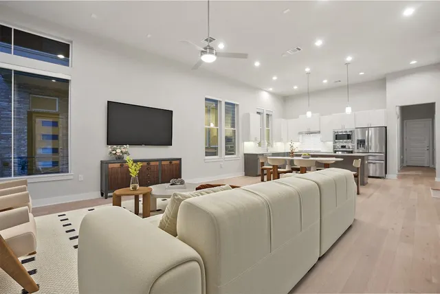 $650,000 | 6109 Seville Drive, Austin, TX 78724