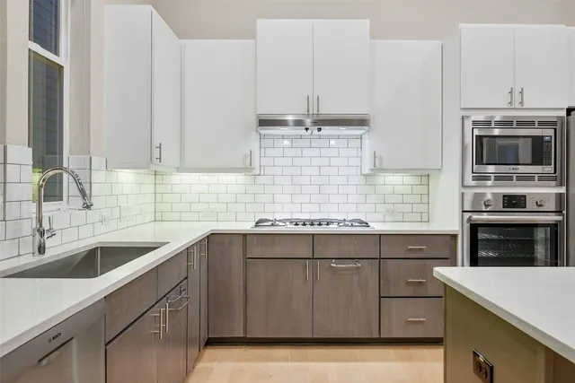 $650,000 | 6109 Seville Drive, Austin, TX 78724