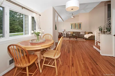 $839,000 | 22 Daly Cross Road, Mount Kisco, NY 10549