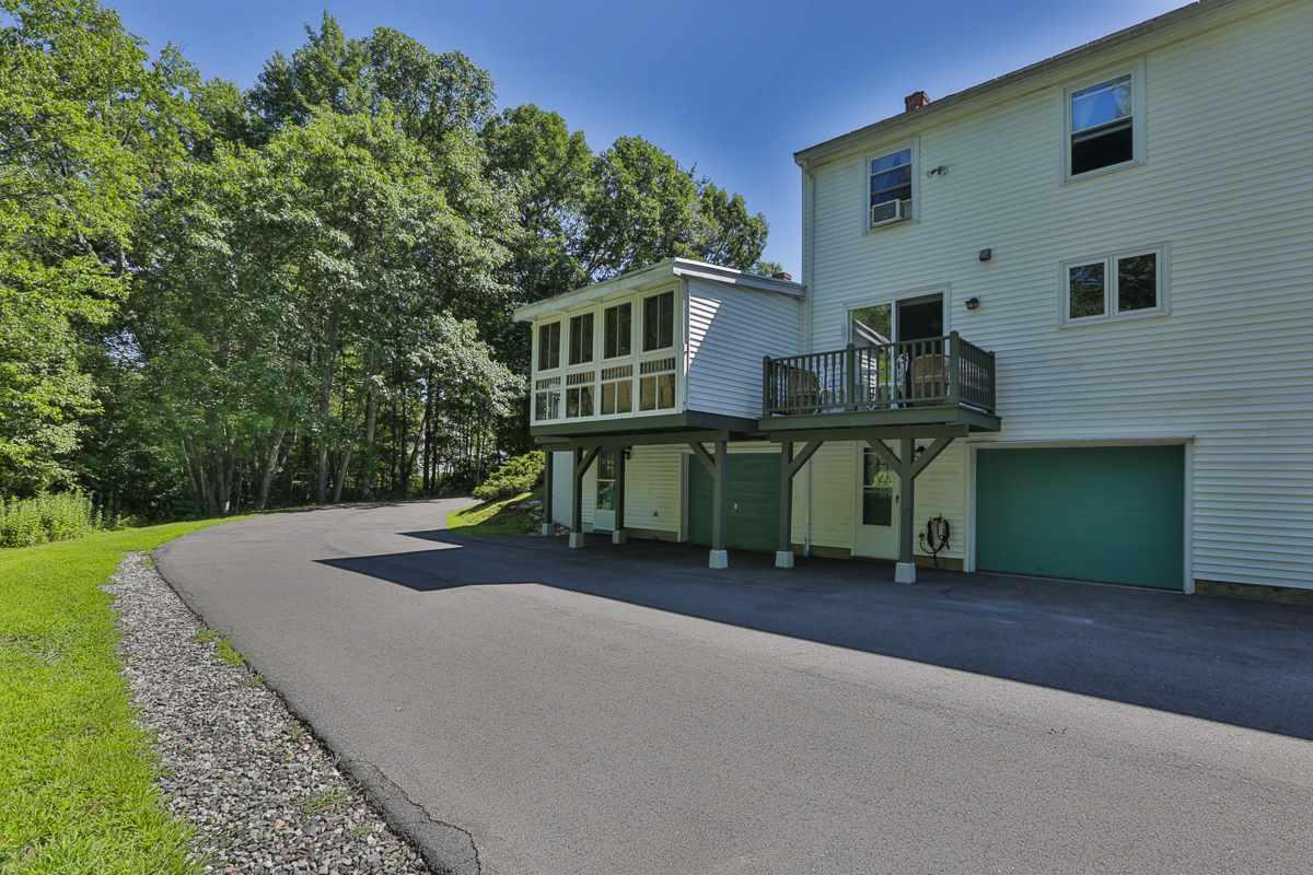 9 Crane Crossing Road, Unit 23 Plaistow, NH 03865 - Photo 2 of 24 Gallery Image 2