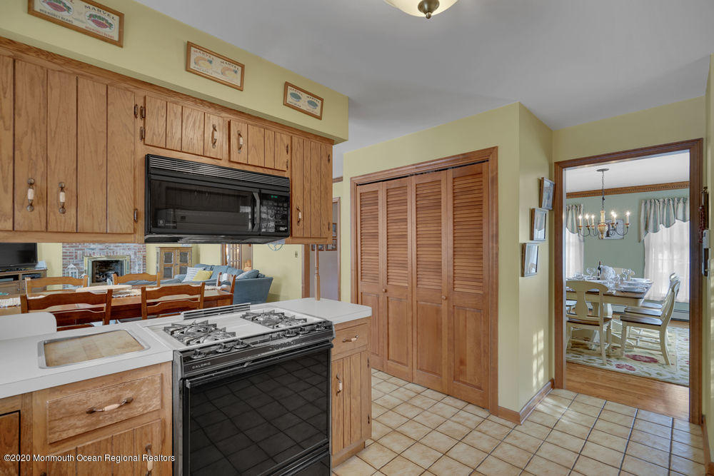 1210 Rue Avenue Point Pleasant, NJ 08742 - Photo 20 of 44 021_dsc03485