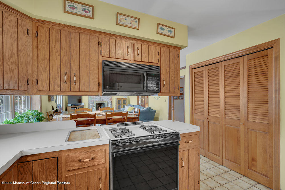 1210 Rue Avenue Point Pleasant, NJ 08742 - Photo 21 of 44 022_dsc03490
