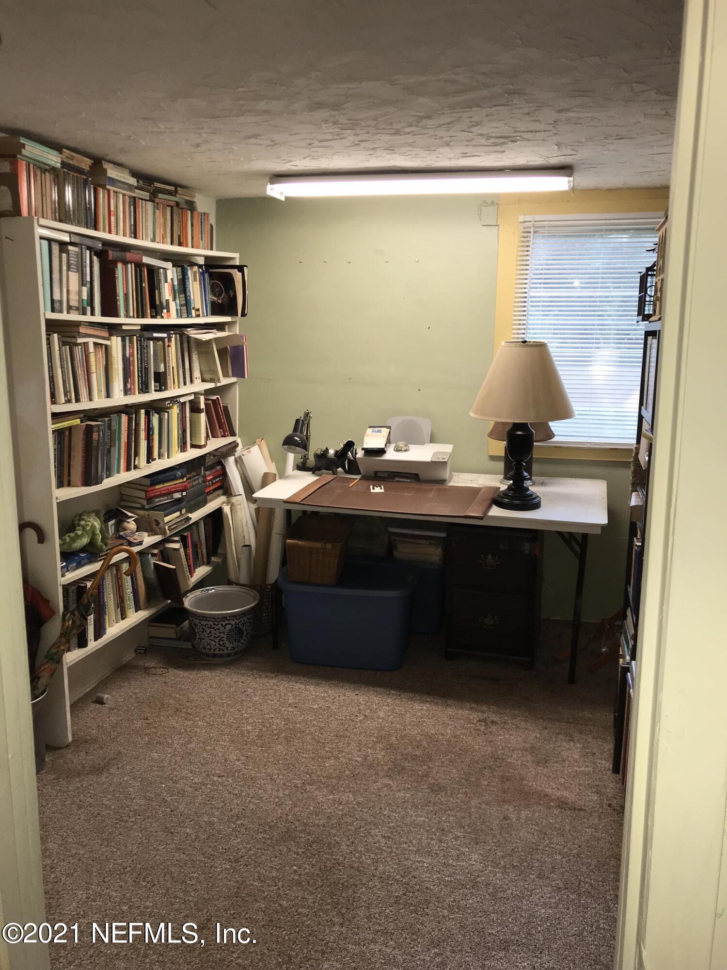 121 Silver Pond Road Crescent City, FL 32112 - Photo 21 of 26 Library