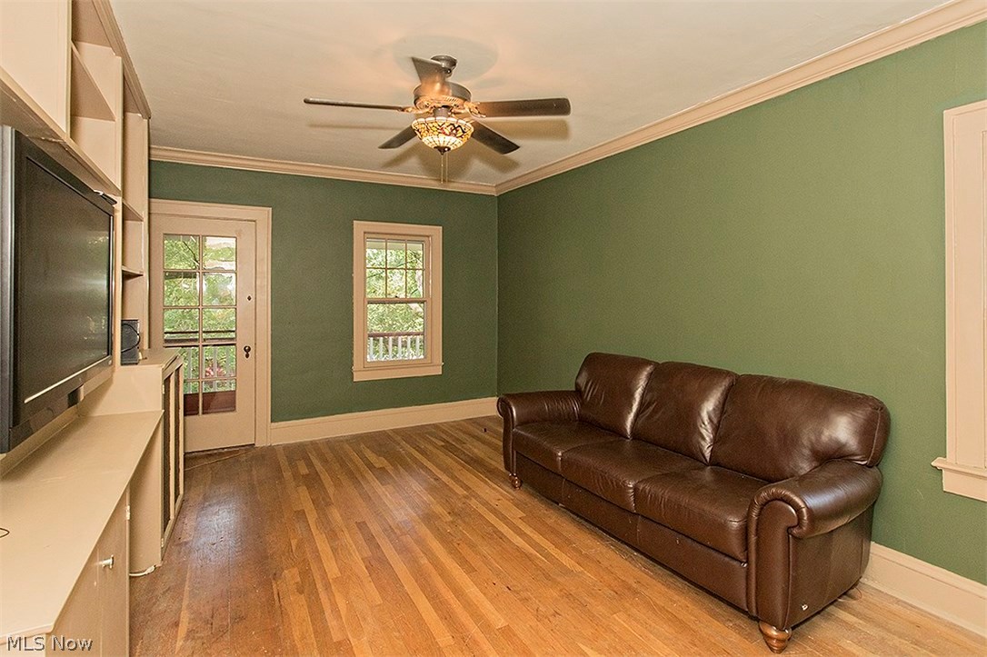 2584 Dartmoor Road Cleveland, OH 44118 - Photo 27 of 35 Gallery Image 27