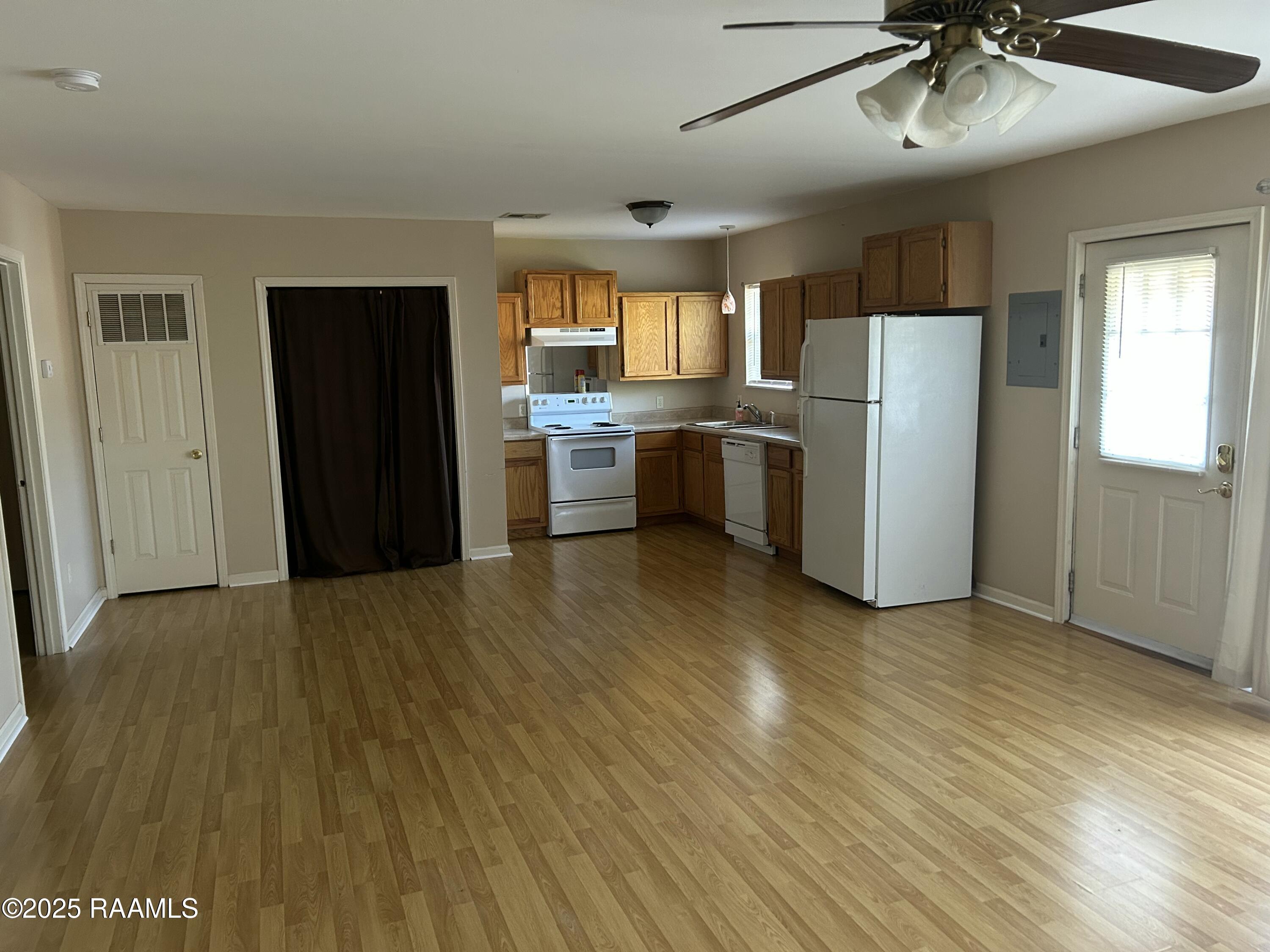 1205 A Alfred Street Scott, LA 70583 - Photo 3 of 10 IMG_5137