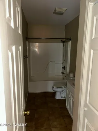 $975 | 1205 A Alfred Street, Scott, LA 70583