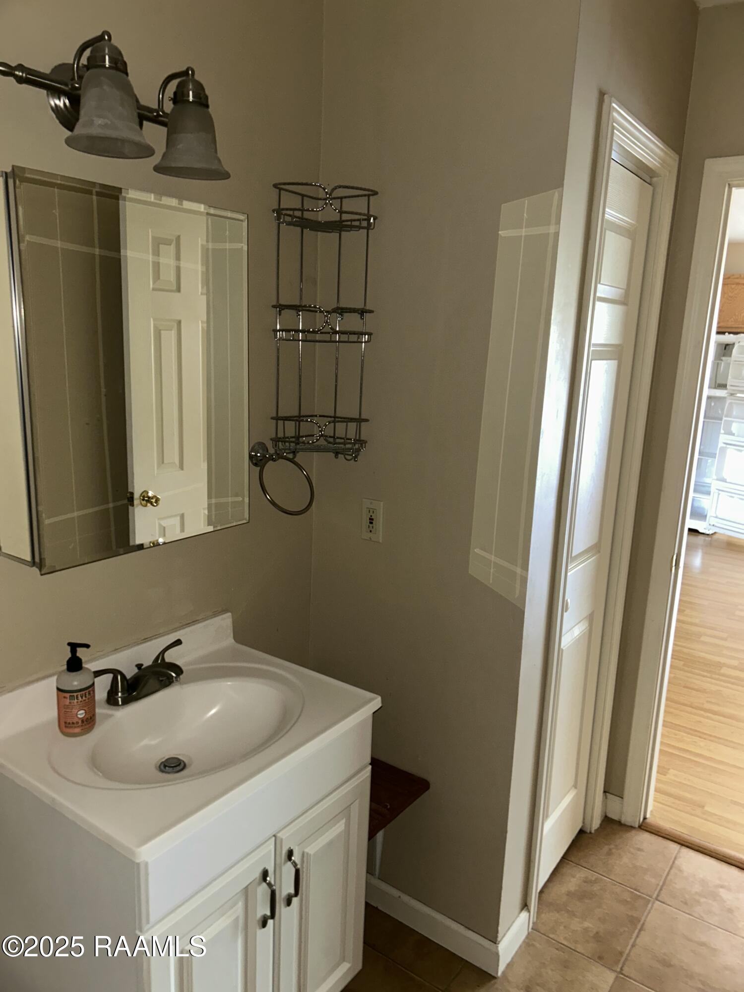 1205 A Alfred Street Scott, LA 70583 - Photo 7 of 10 IMG_5141