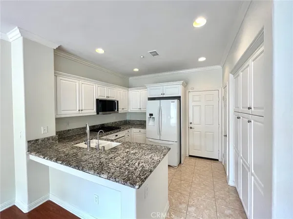 $4,600 | 140 Paseo Vista, San Clemente, CA 92673